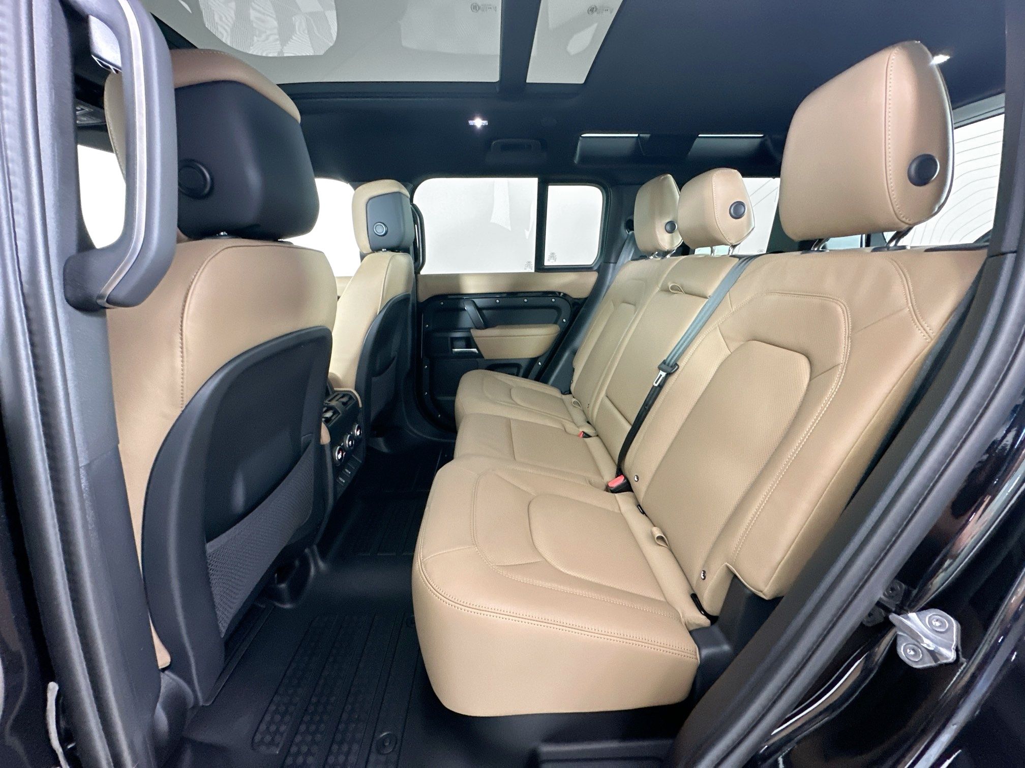 new 2026 Land Rover Defender 110 car, priced at $75,906