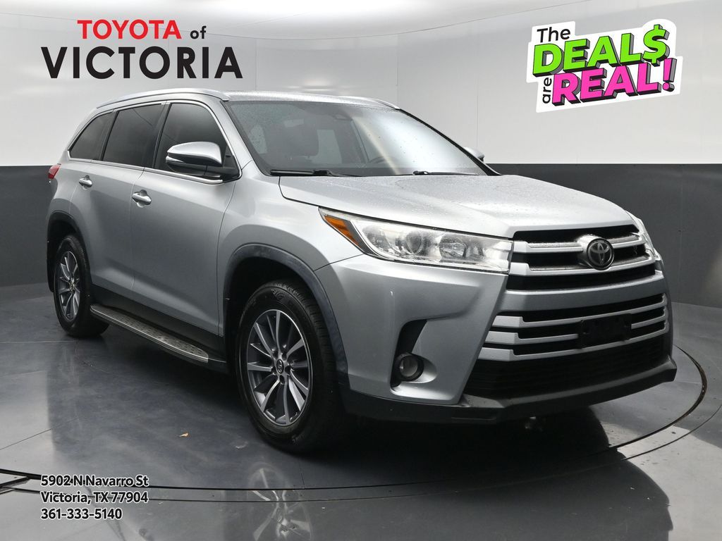 2019 Toyota Highlander XLE Silver at DeMontrond Mazda
