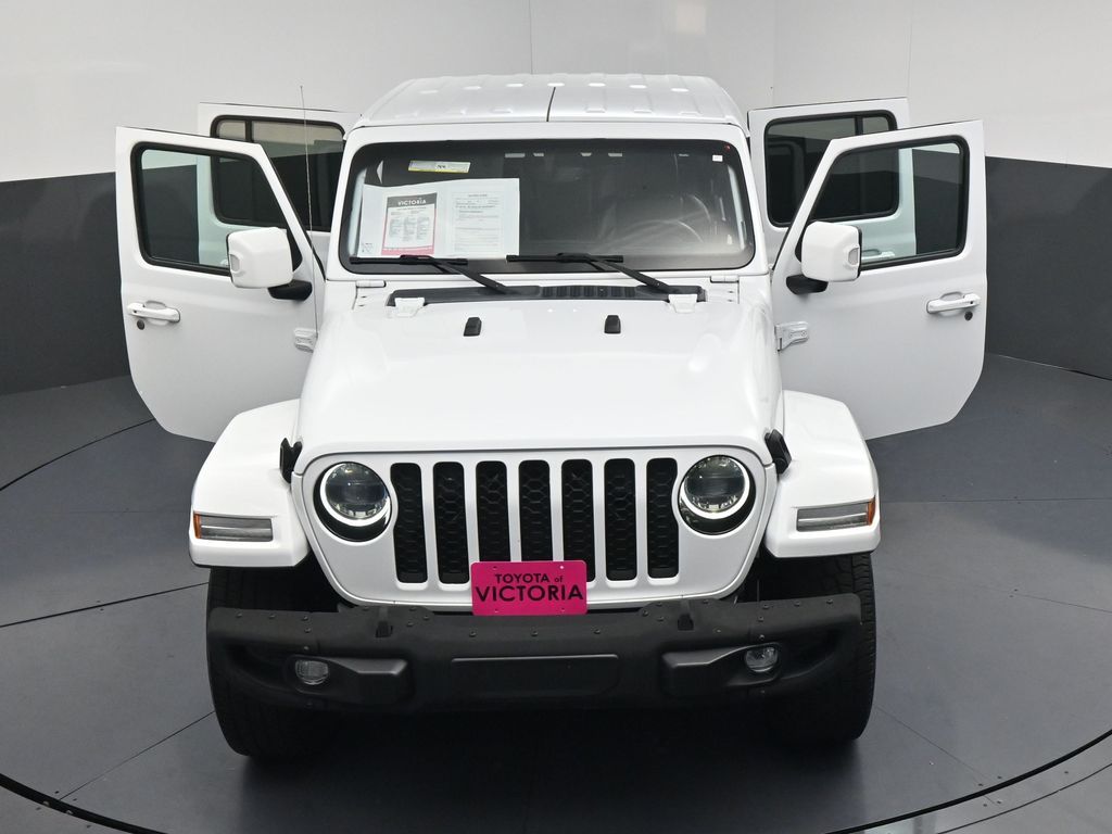 2023 Jeep Gladiator Overland White at Victoria Chrysler Dodge Jeep Ram