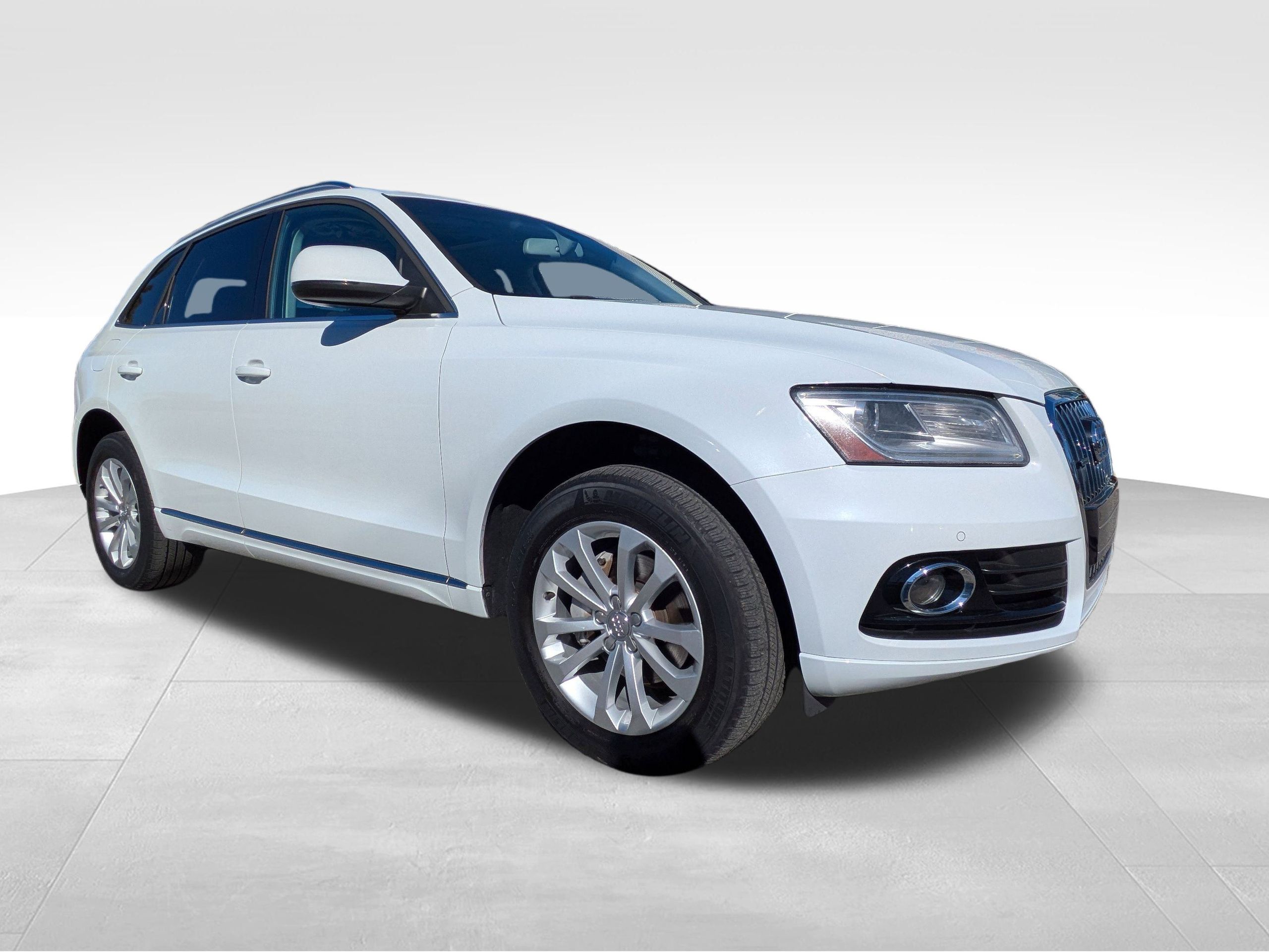 2014 Audi Q5 Premium's photo