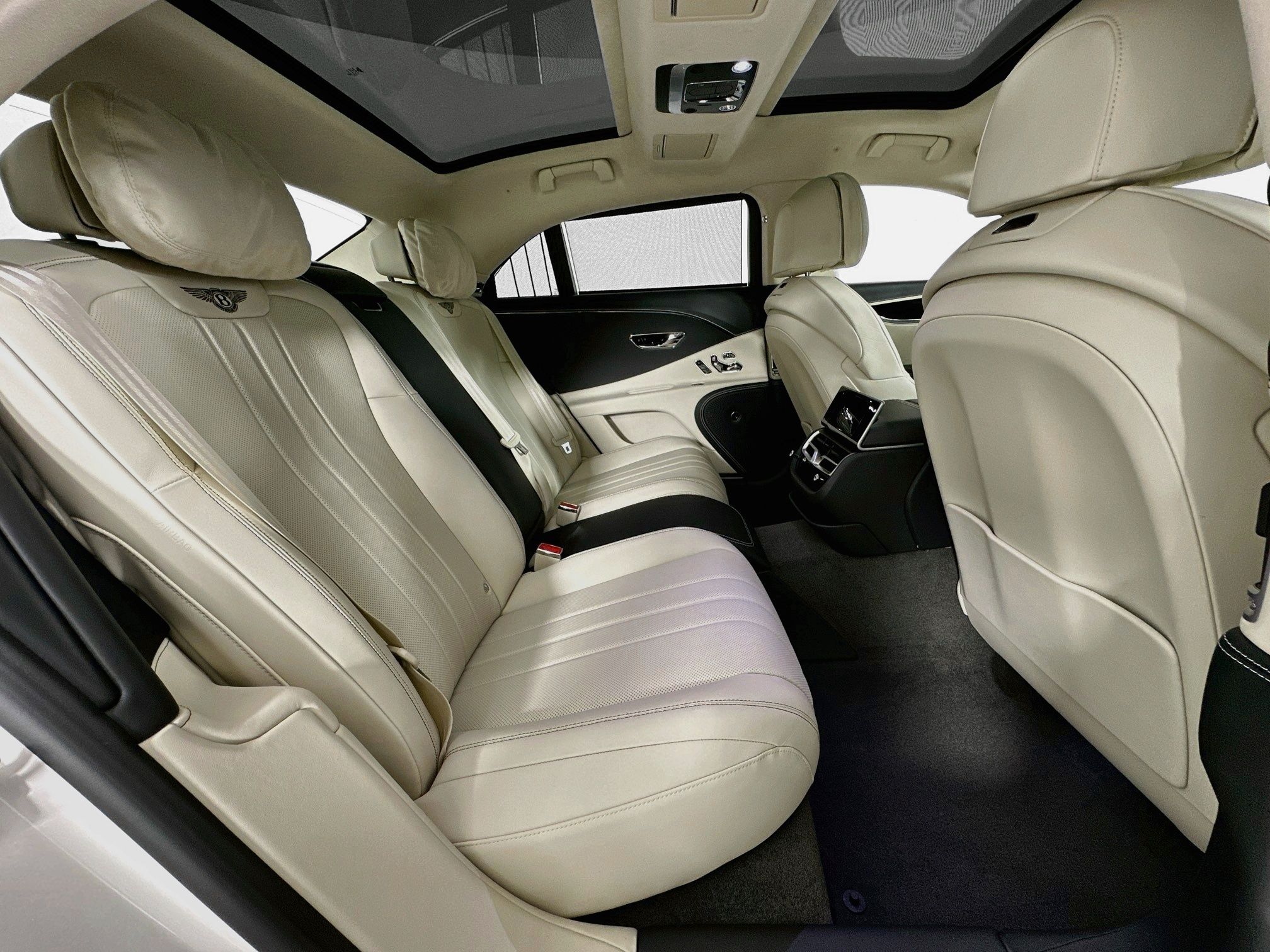 used 2026 Bentley Flying Spur car, priced at $259,998