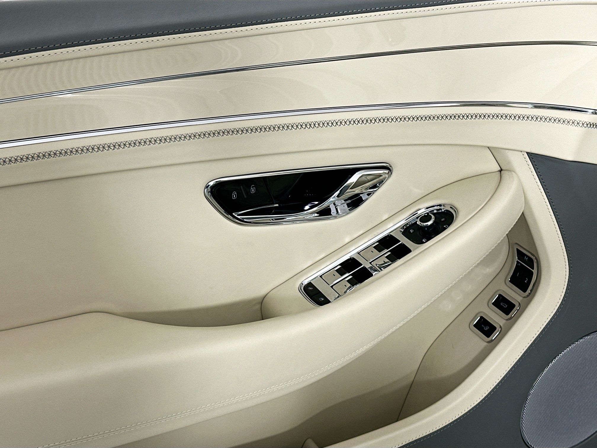 new 2026 Bentley Continental GTC car