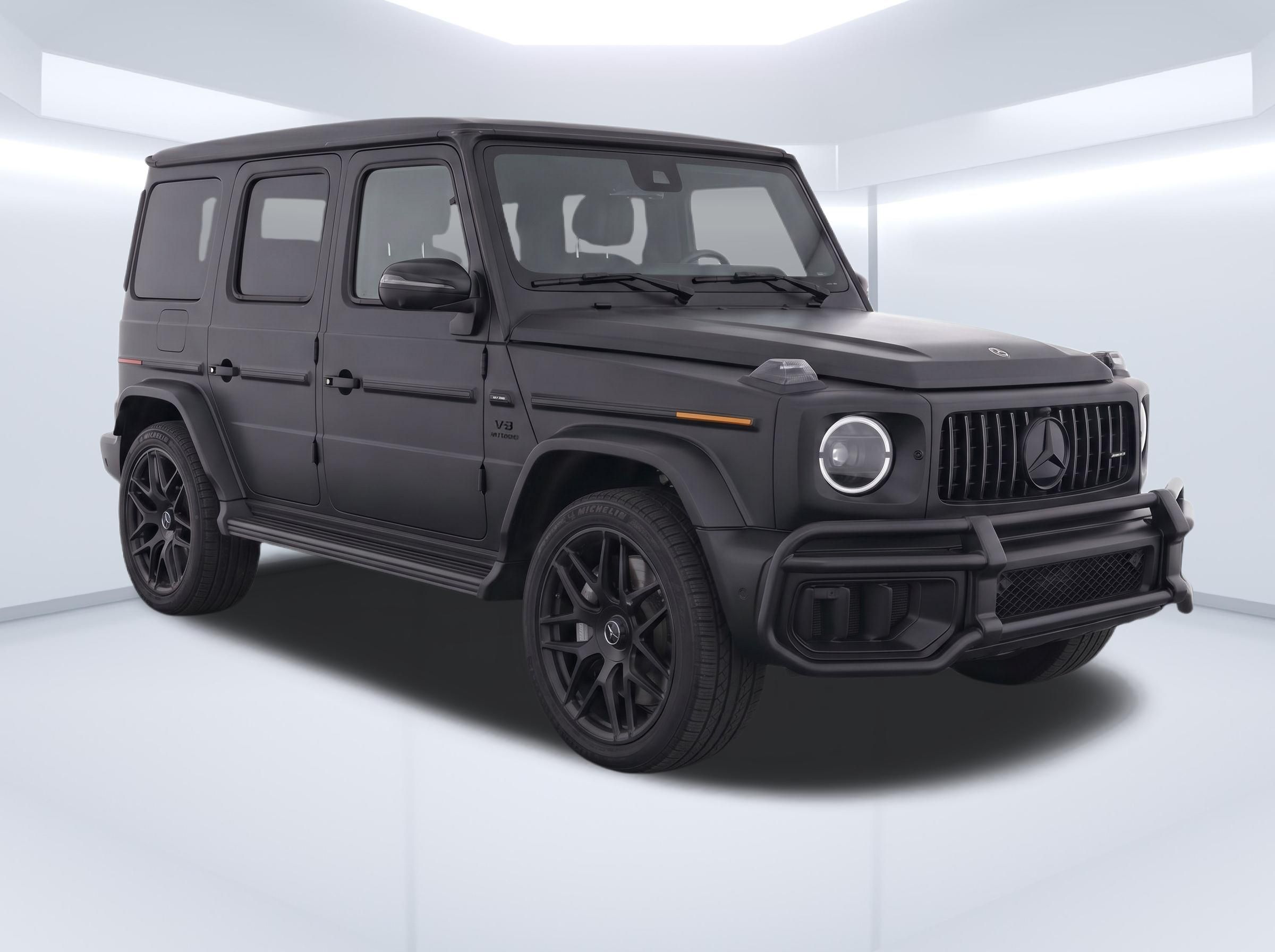 Gray (MANUFAKTUR Platinum Magno) 2025 Mercedes-Benz G-Class AMG G 63 4MATIC SUV / Crossover All-Wheel Drive 9-Speed Automatic