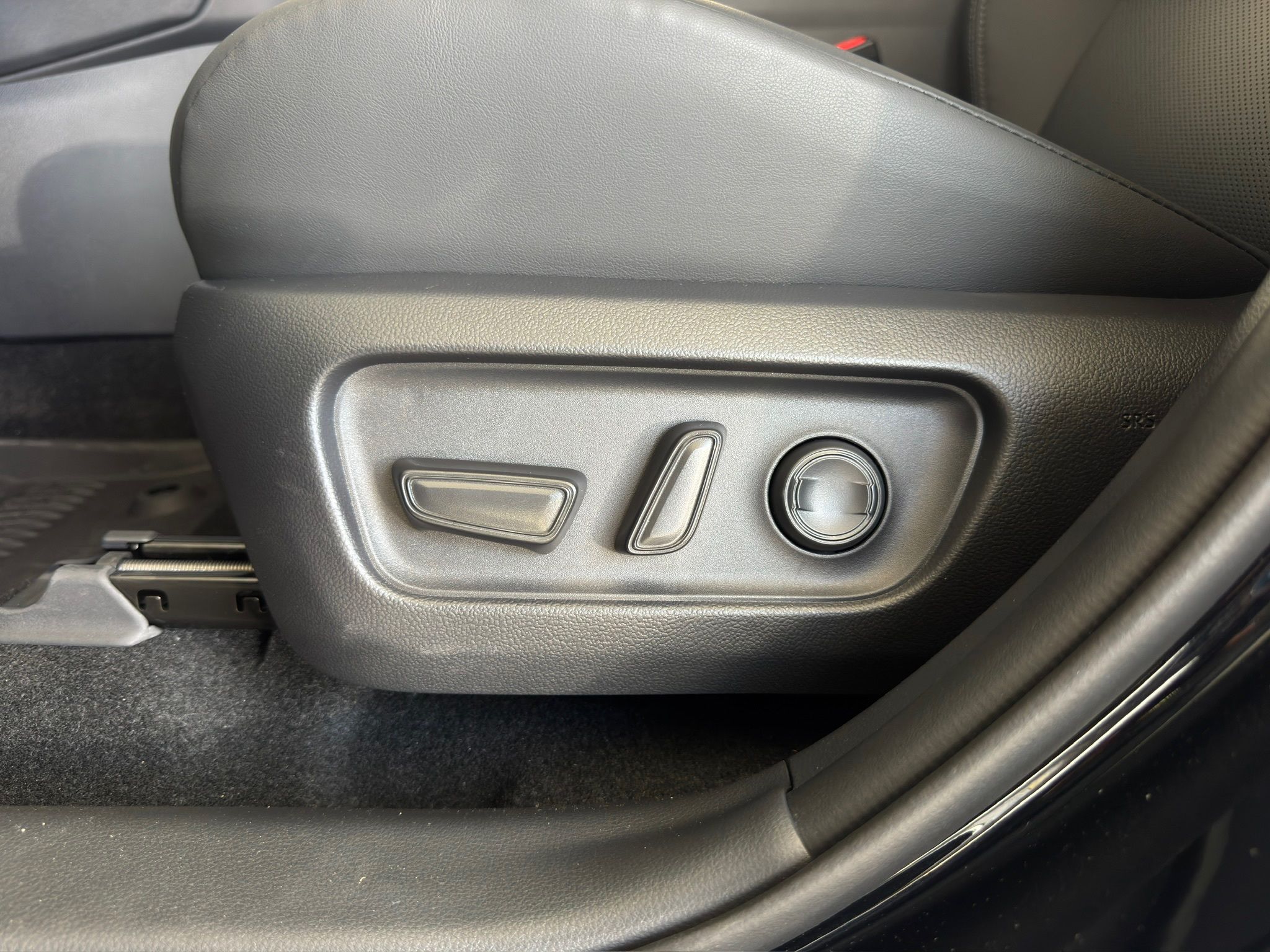 2026 Toyota RAV4 Plug-In Hybrid XSE - 8
