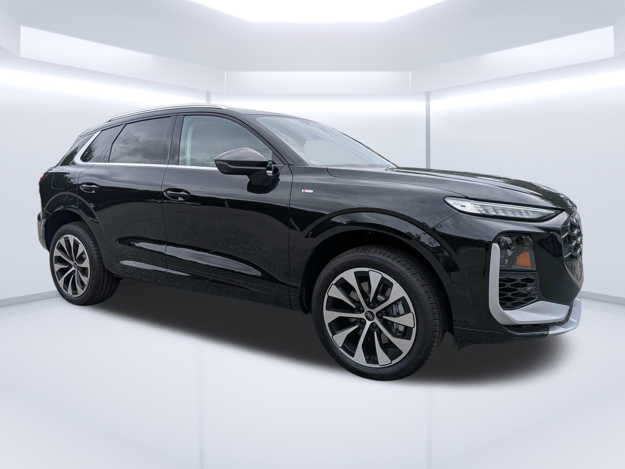 2026 Audi Q3 S line quattro's photo