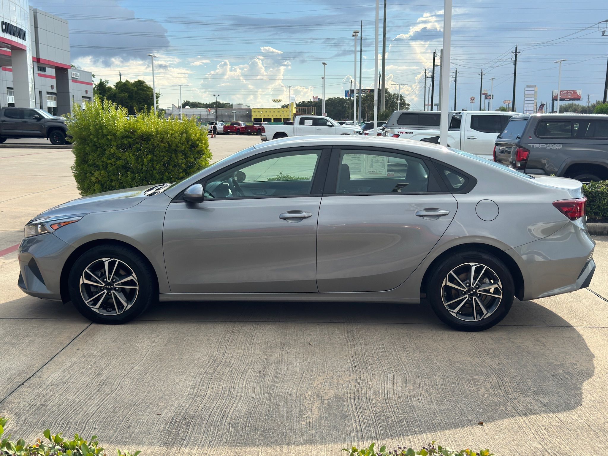 2022 Kia Forte LXS - 9