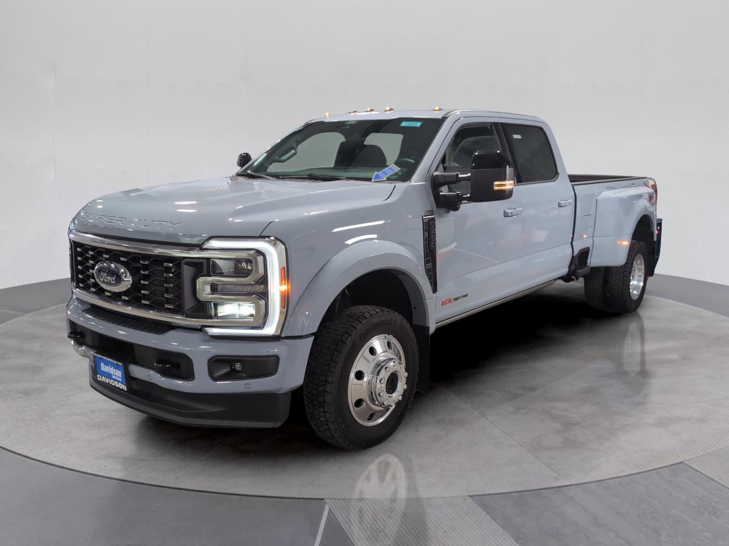 2025 Ford F-450SD Platinum