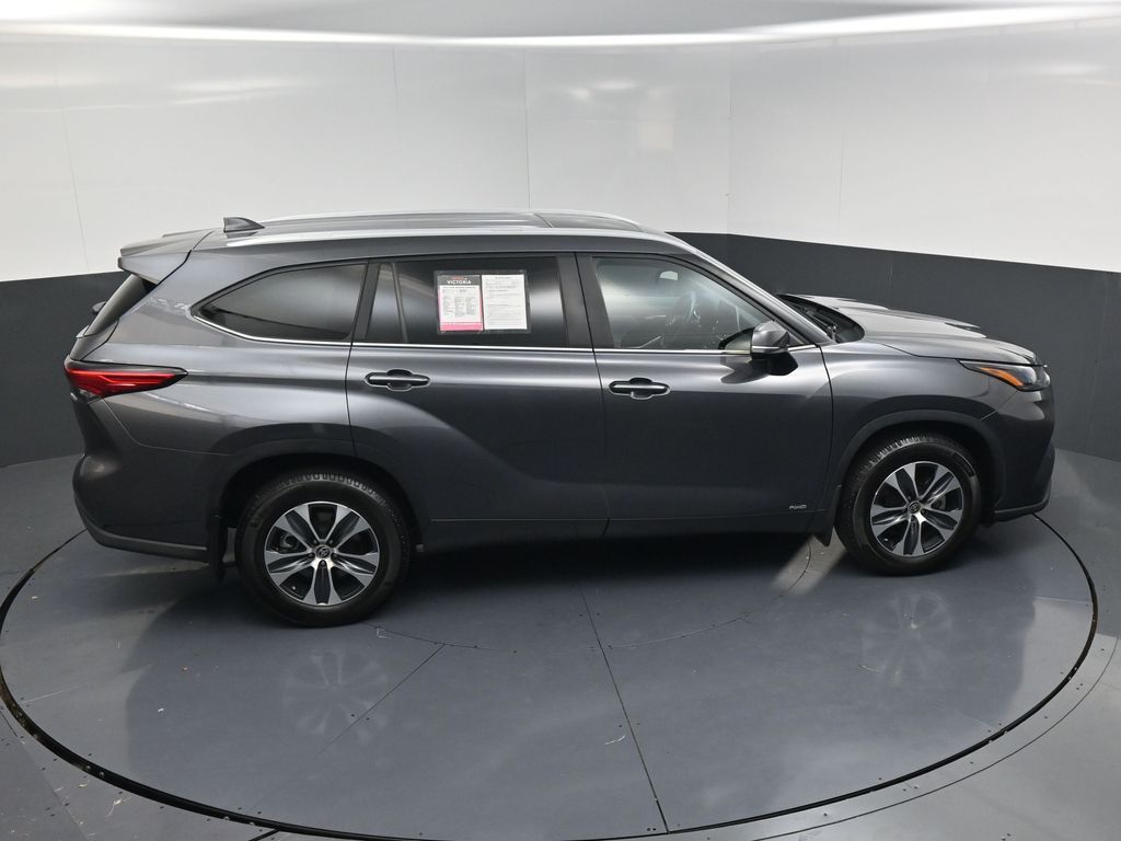 2023 Toyota Highlander Hybrid XLE Gray at Toyota of Victoria