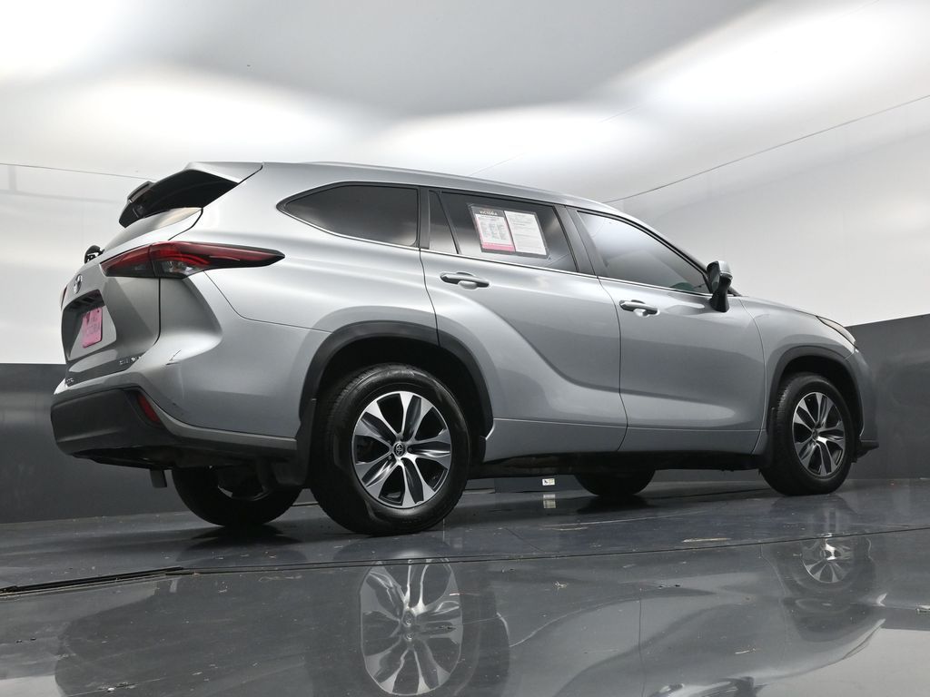2024 Toyota Highlander XLE Silver at Monument Chevrolet