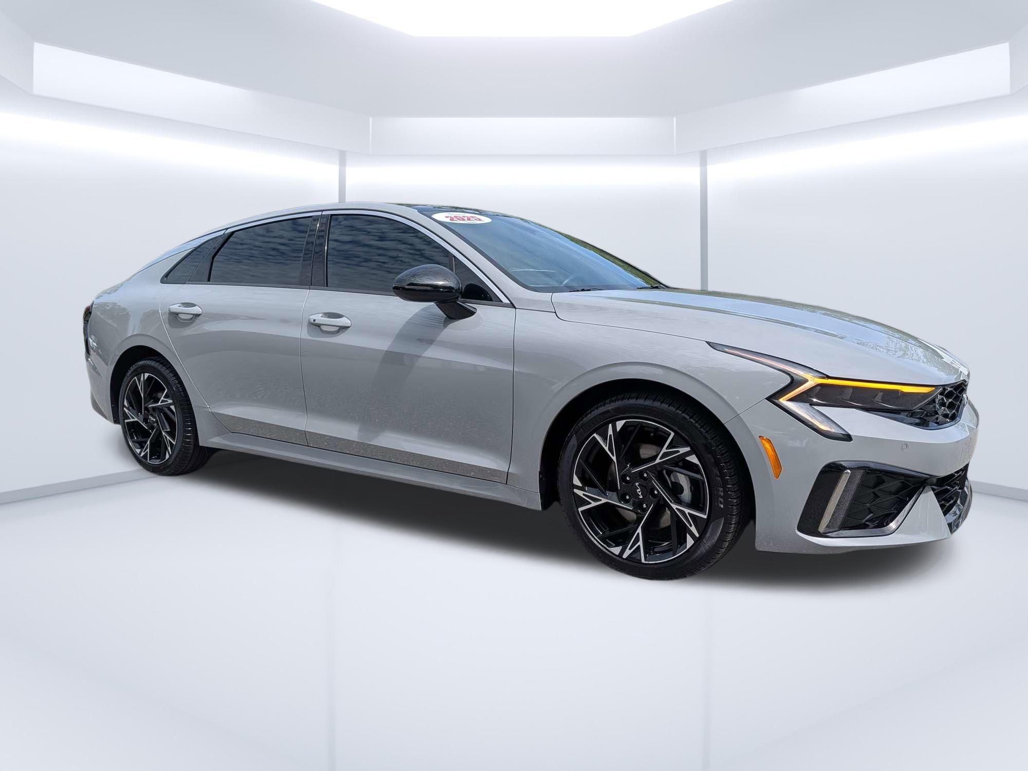 2025 Kia Optima GT-Line FWD's photo