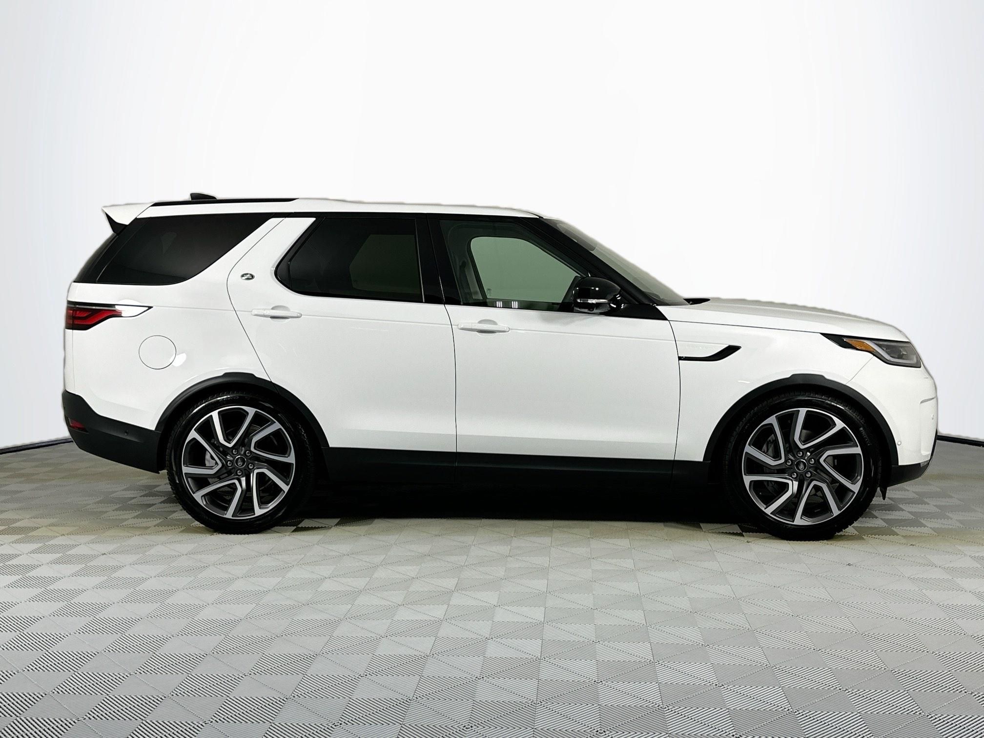 used 2025 Land Rover Discovery car, priced at $49,995