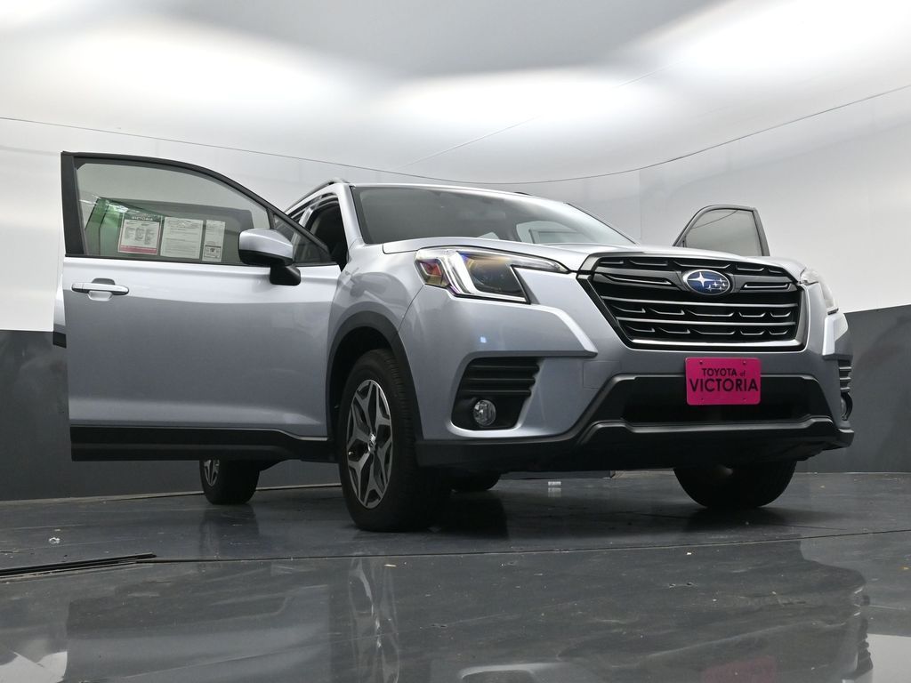 2022 Subaru Forester Premium Silver at Emmons Autoplex