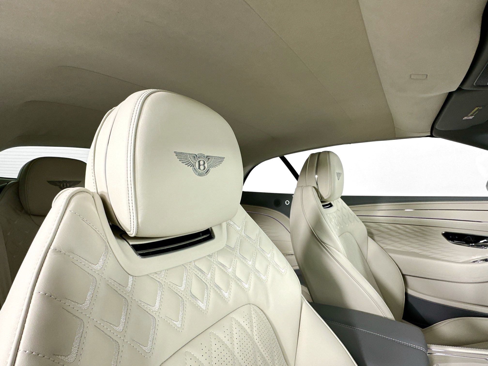 new 2026 Bentley Continental GTC car