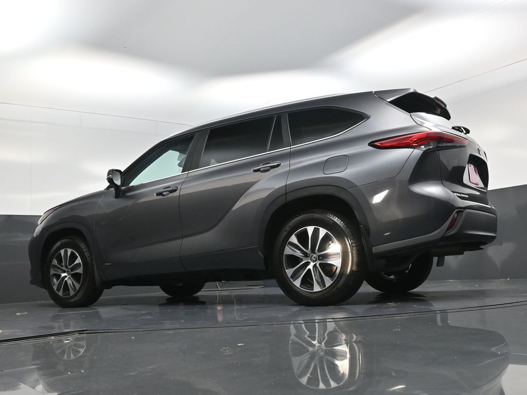 2023 Toyota Highlander Hybrid XLE Gray at Toyota of Victoria