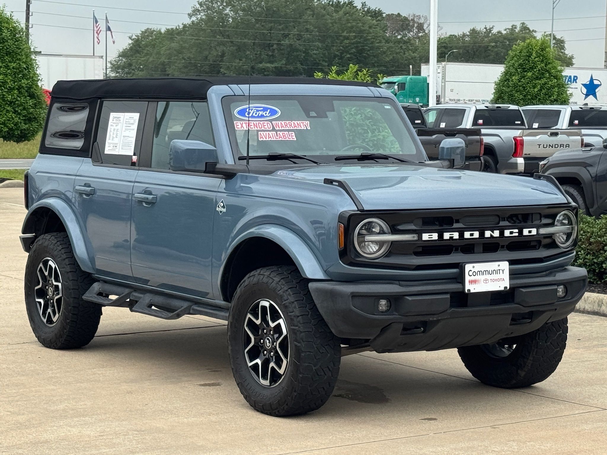 2023 Ford Bronco Outer Banks Gray at Martin Chrysler Dodge Jeep Ram