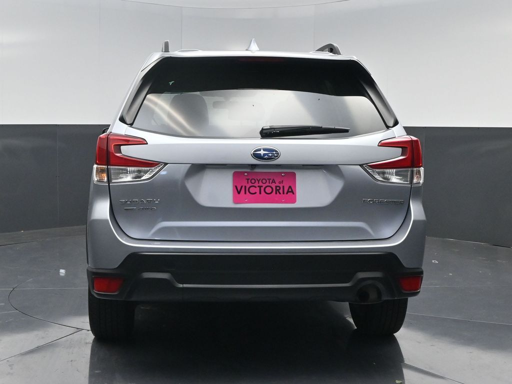 2022 Subaru Forester Premium Silver at Emmons Autoplex