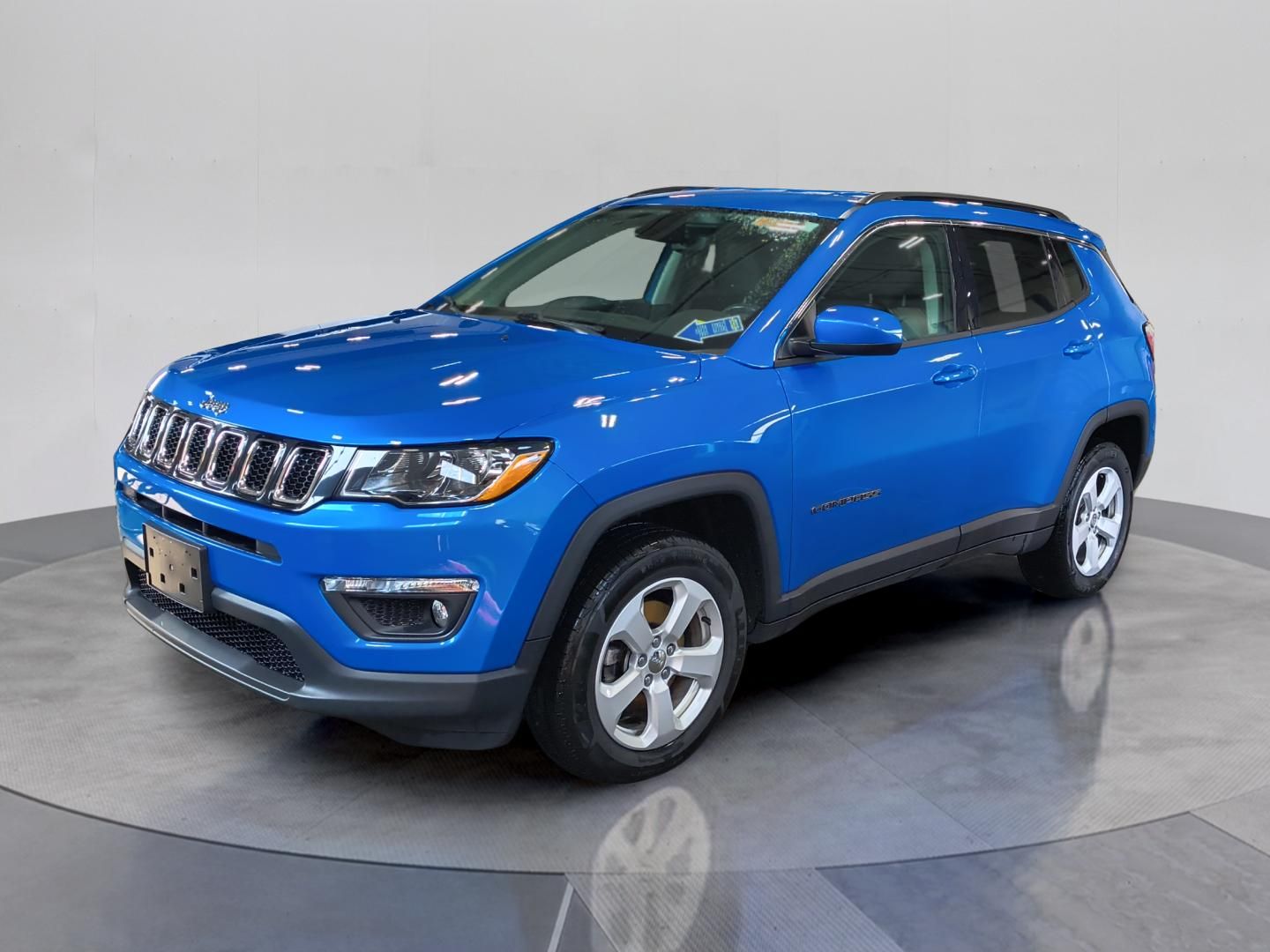 Laser Blue Pearlcoat 2019 Jeep Compass SUV / Crossover Four-Wheel Drive 9-Speed Automatic