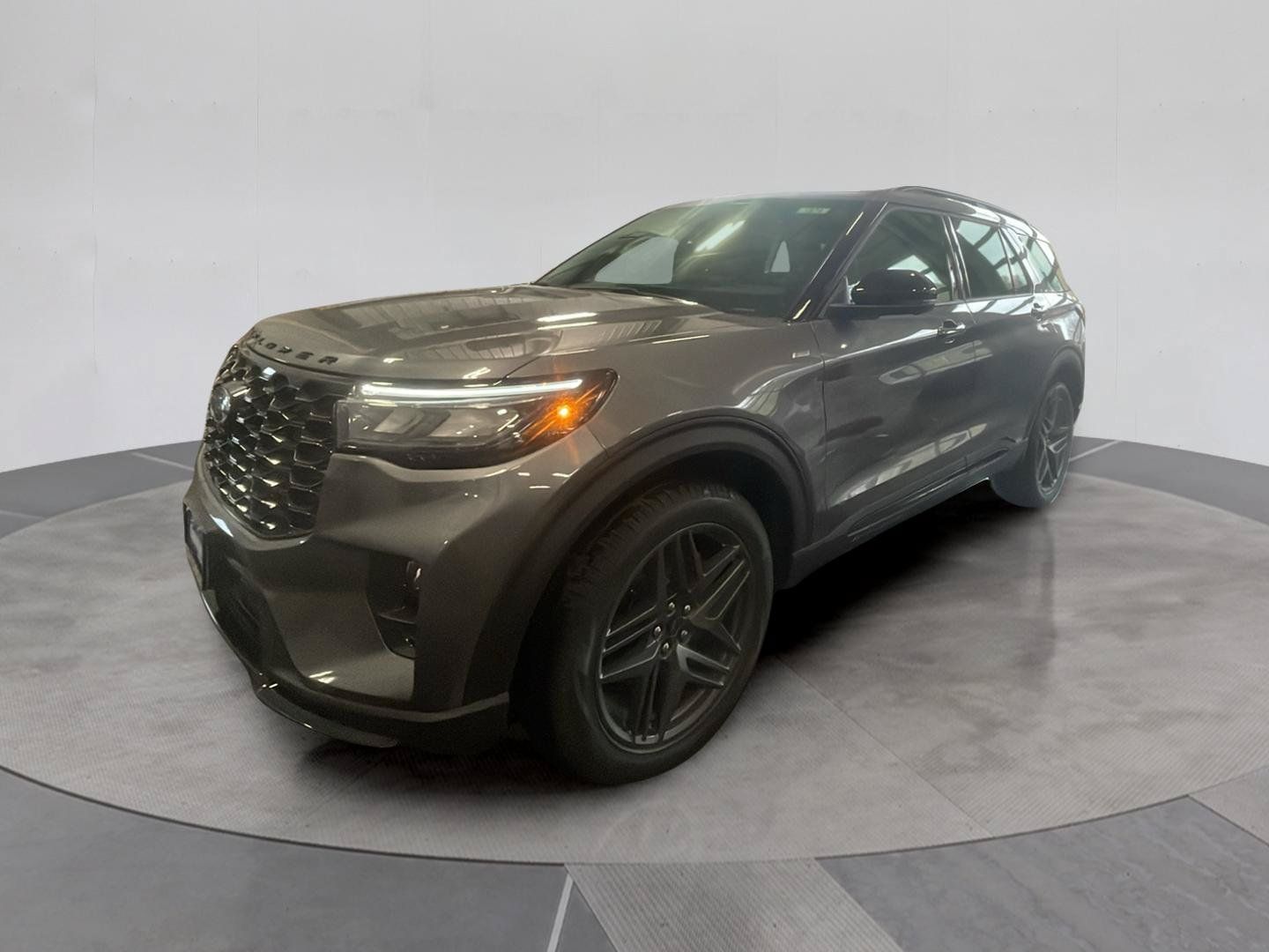 Carbonized Gray Metallic 2026 Ford Explorer SUV / Crossover All-Wheel Drive Automatic