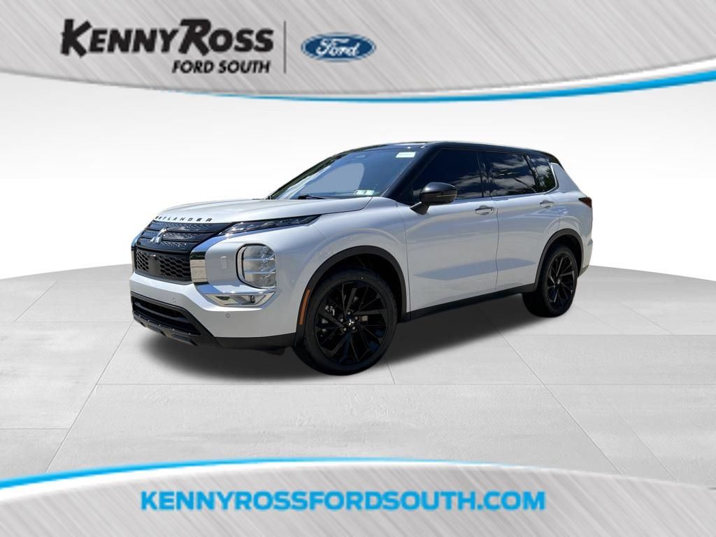 White 2023 Mitsubishi Outlander SUV / Crossover All-Wheel Drive Continuously Variable Transmission