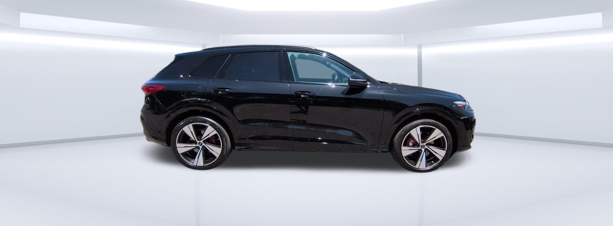 Audi 2026 SQ5 Premium Plus quattro