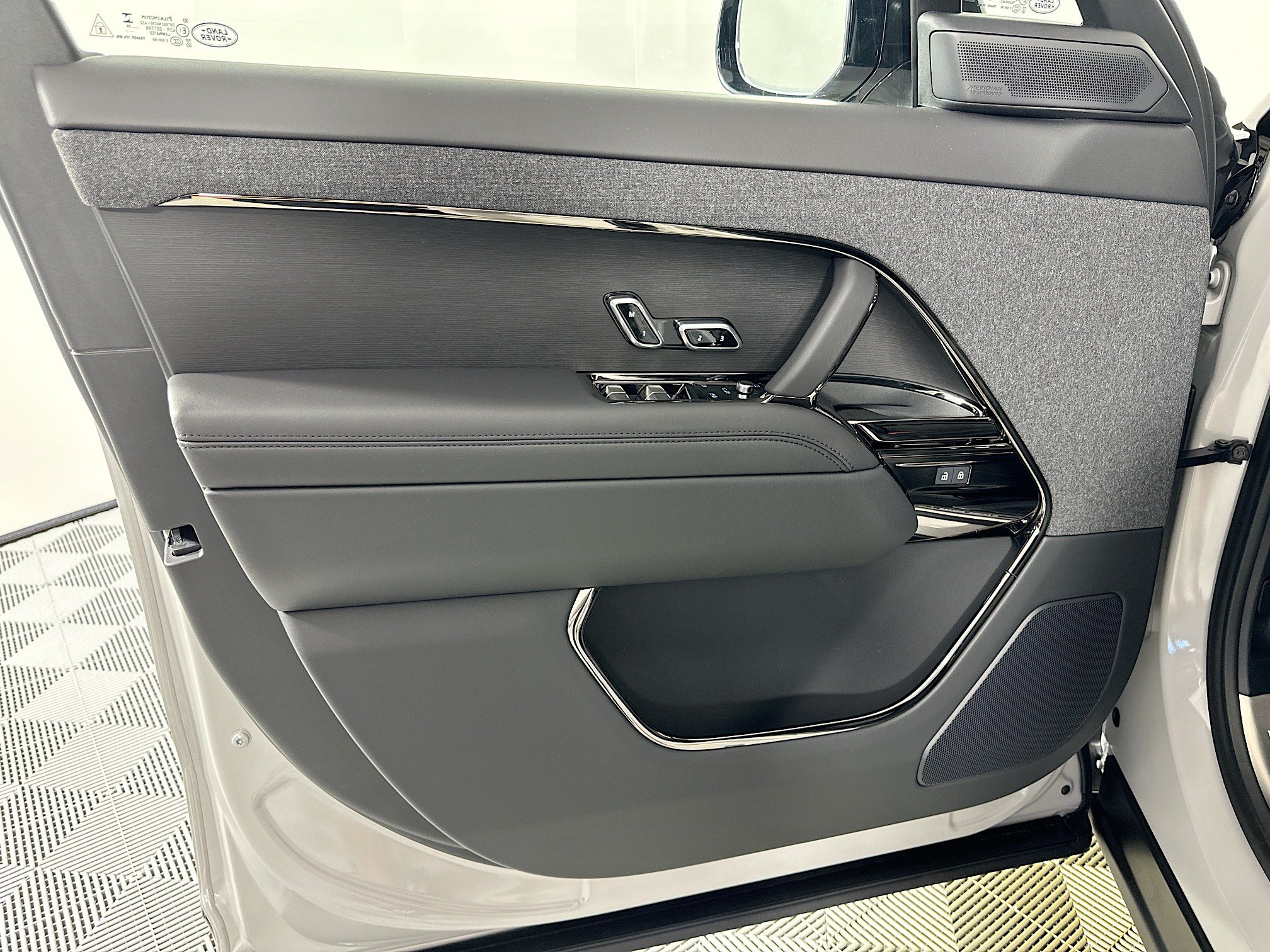 new 2026 Land Rover Range Rover Sport car, priced at $105,335