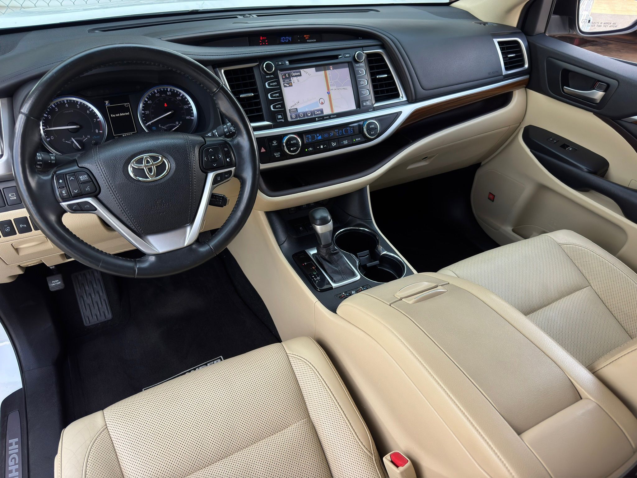 2019 Toyota Highlander Limited Platinum White at Gullo Toyota