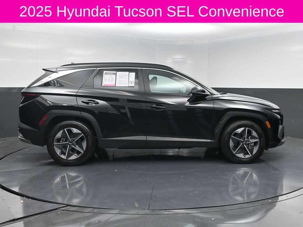2025 Hyundai Tucson SEL Convenience - 3