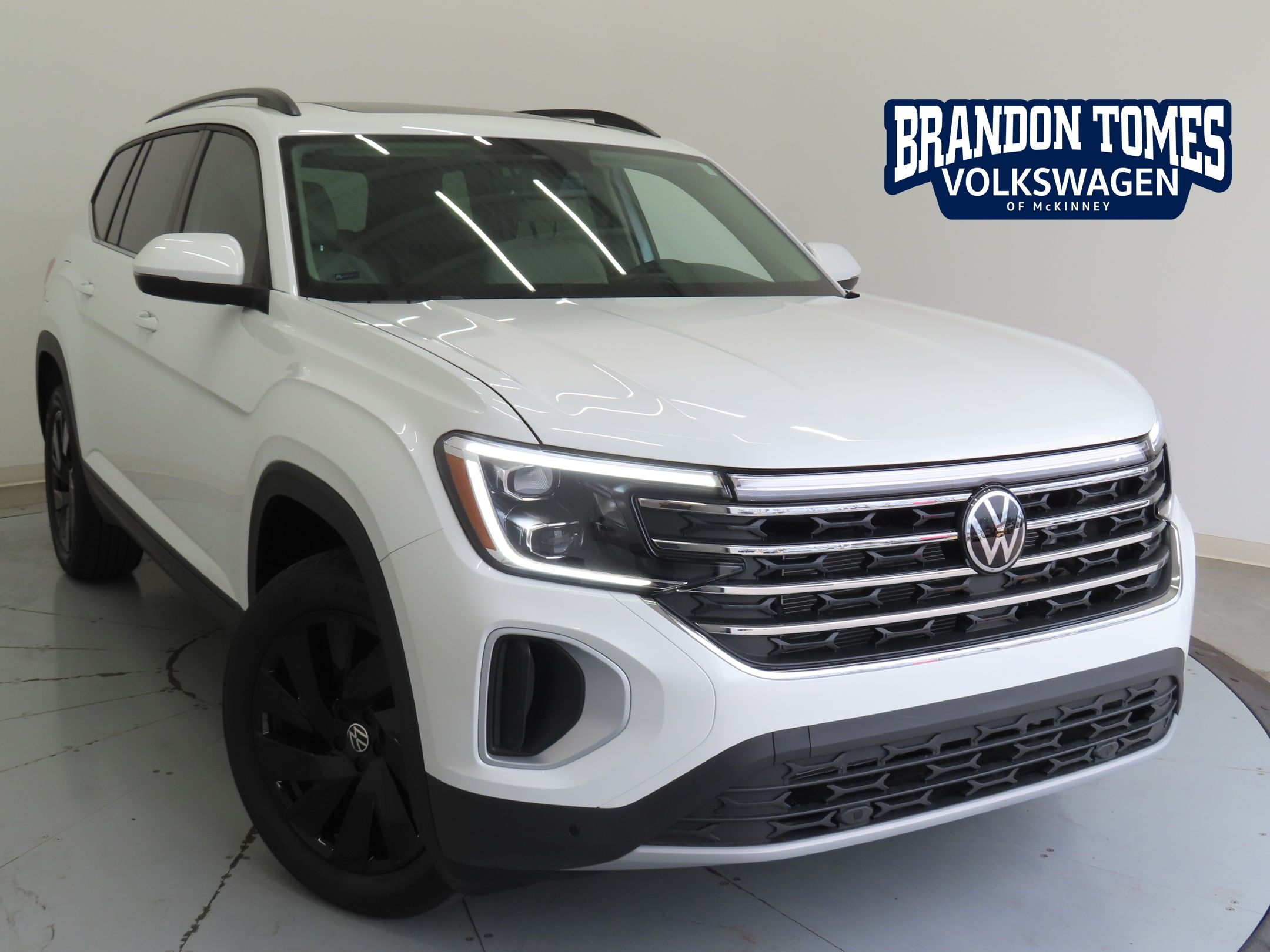 2026 Volkswagen Atlas SE FWD with Technology