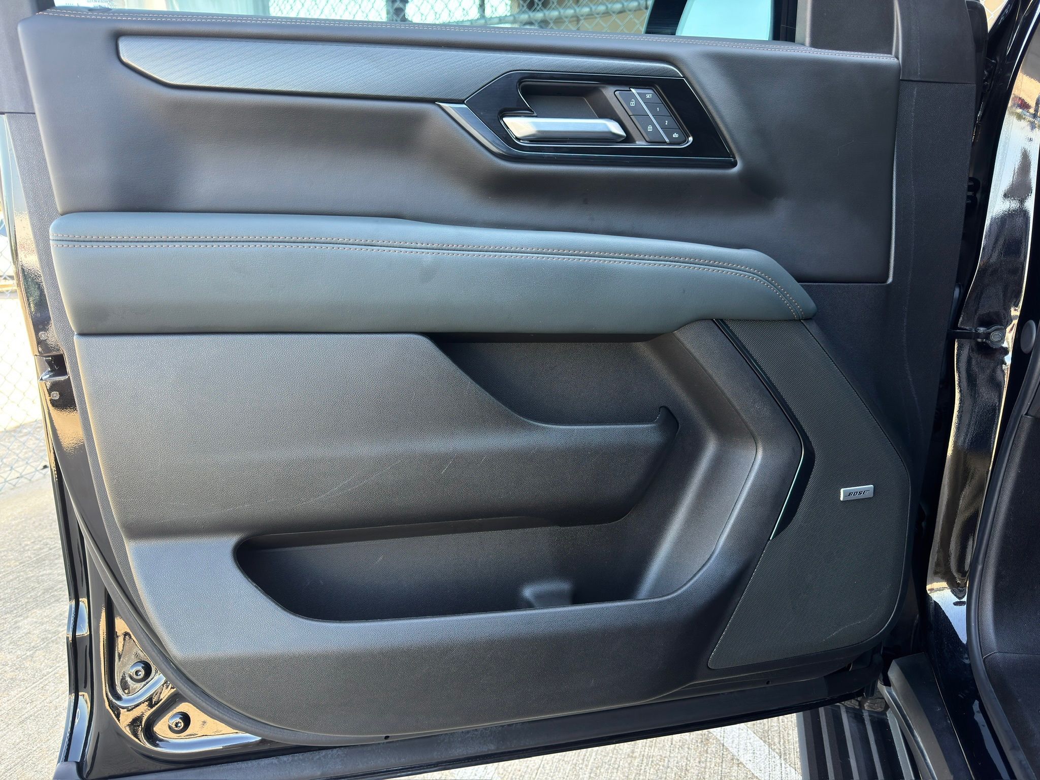 2025 GMC Yukon AT4 Black at Big Star Buick GMC