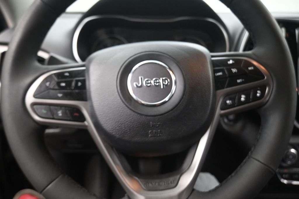 2022 Jeep Cherokee Limited Black at Community Toyota