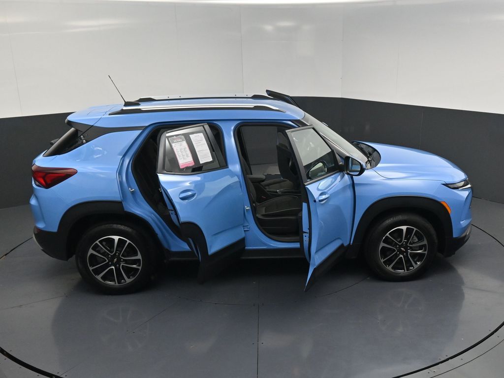 2024 Chevrolet TrailBlazer LT Blue at DeMontrond Automotive Group