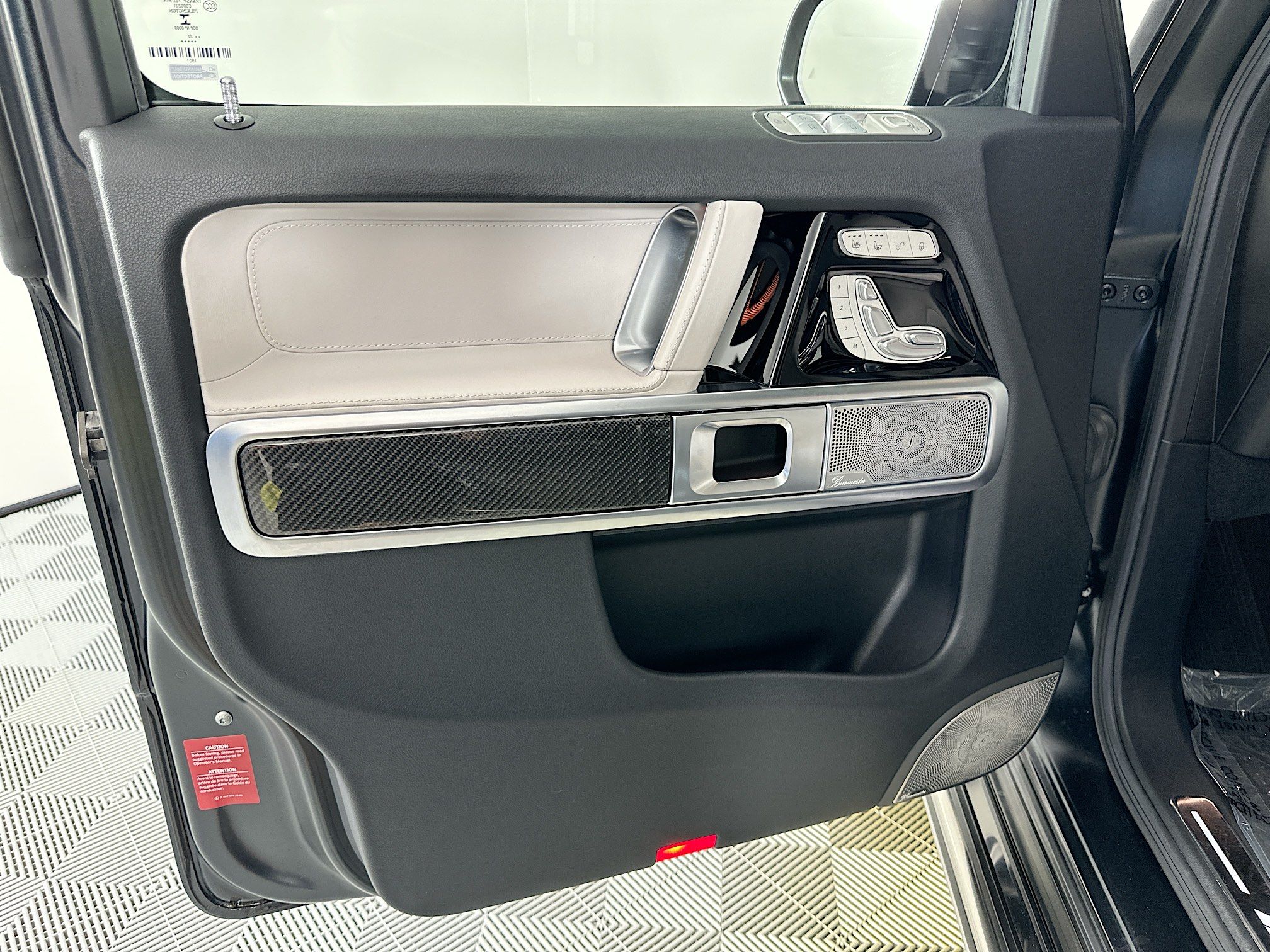 used 2022 Mercedes-Benz G-Class car, priced at $198,998