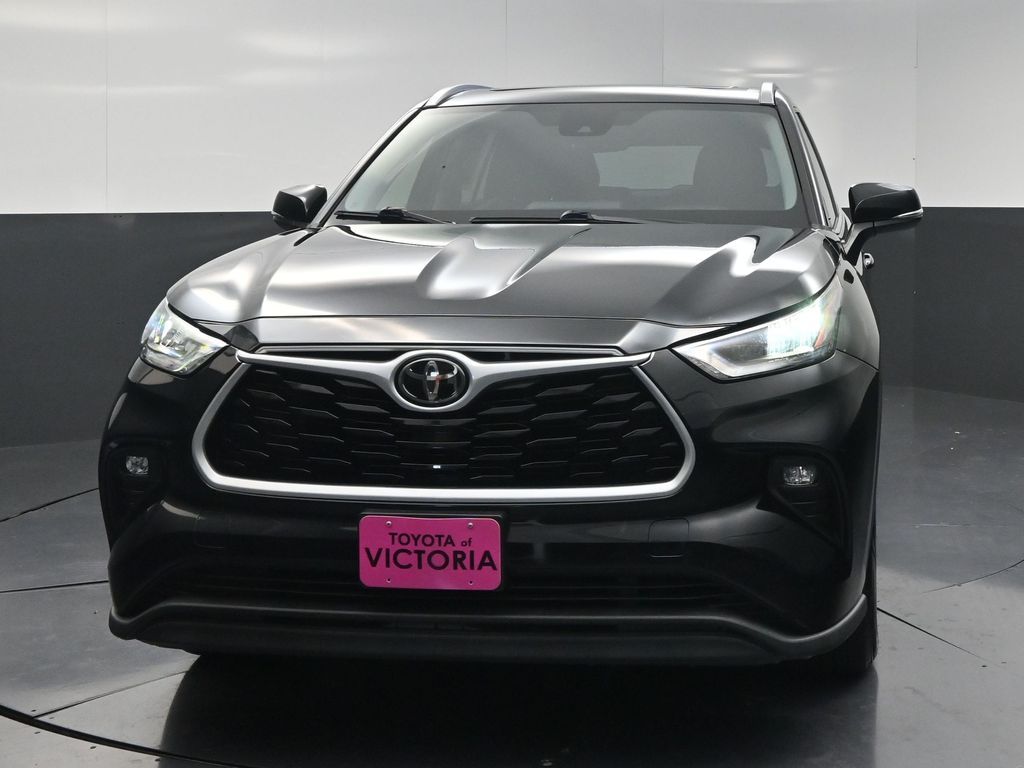 2020 Toyota Highlander XLE Black at Gullo Toyota