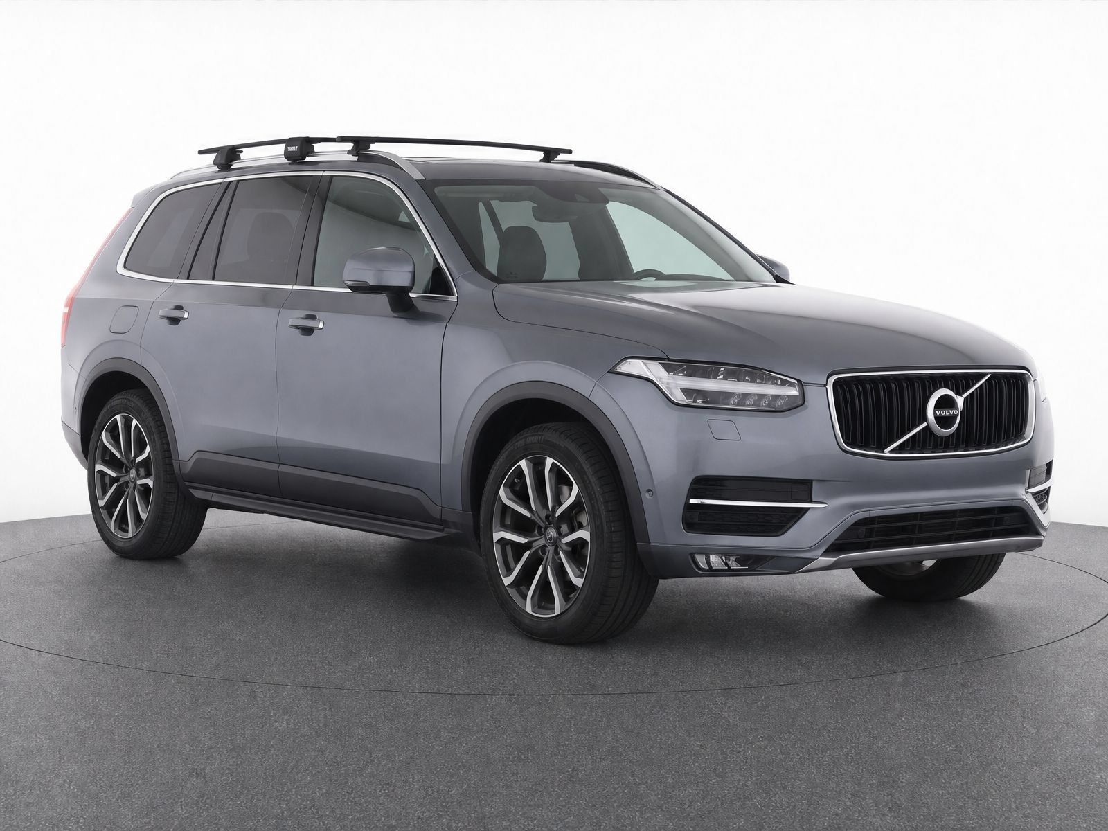 Gray Metallic 2018 Volvo XC90 SUV / Crossover Front-Wheel Drive Automatic