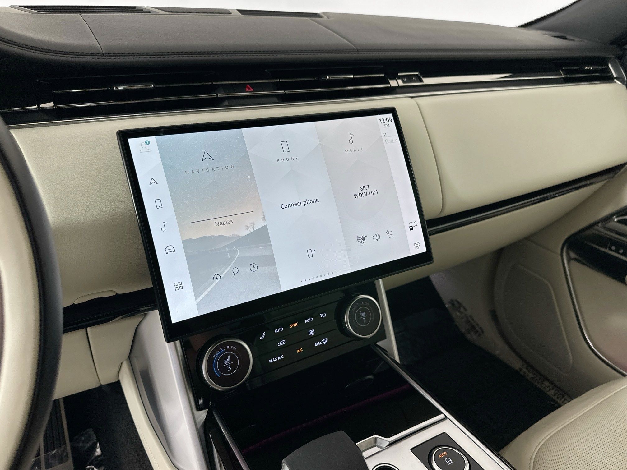 used 2023 Land Rover Range Rover car, priced at $112,998