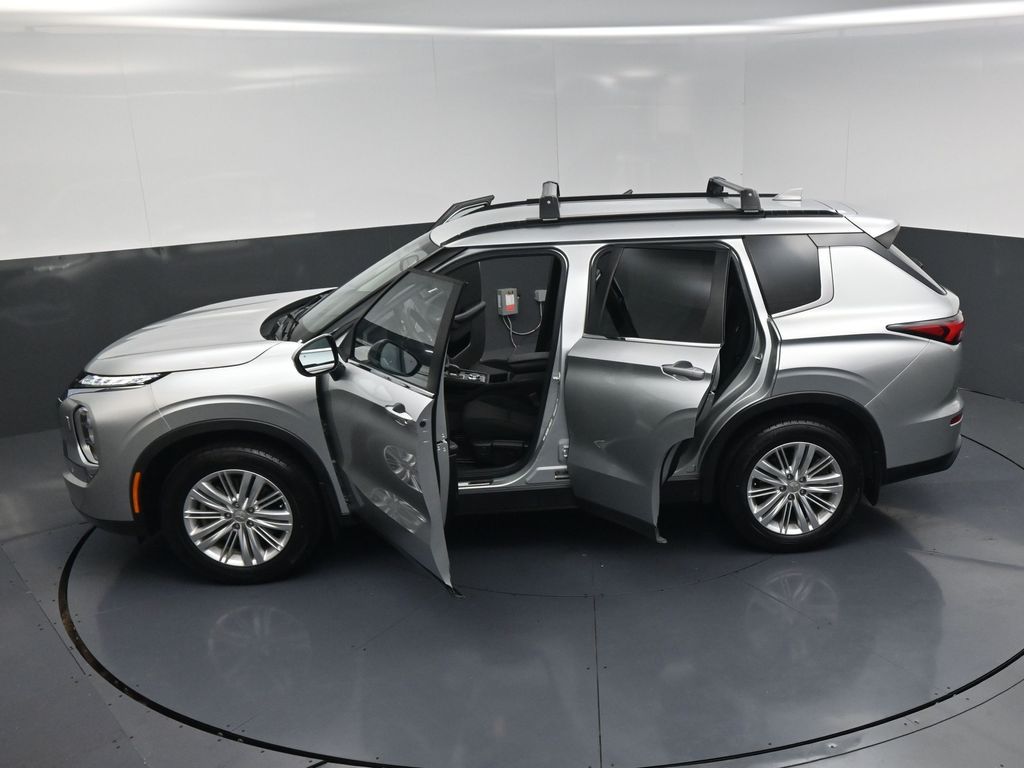 2022 Mitsubishi Outlander ES Silver at Emmons Autoplex