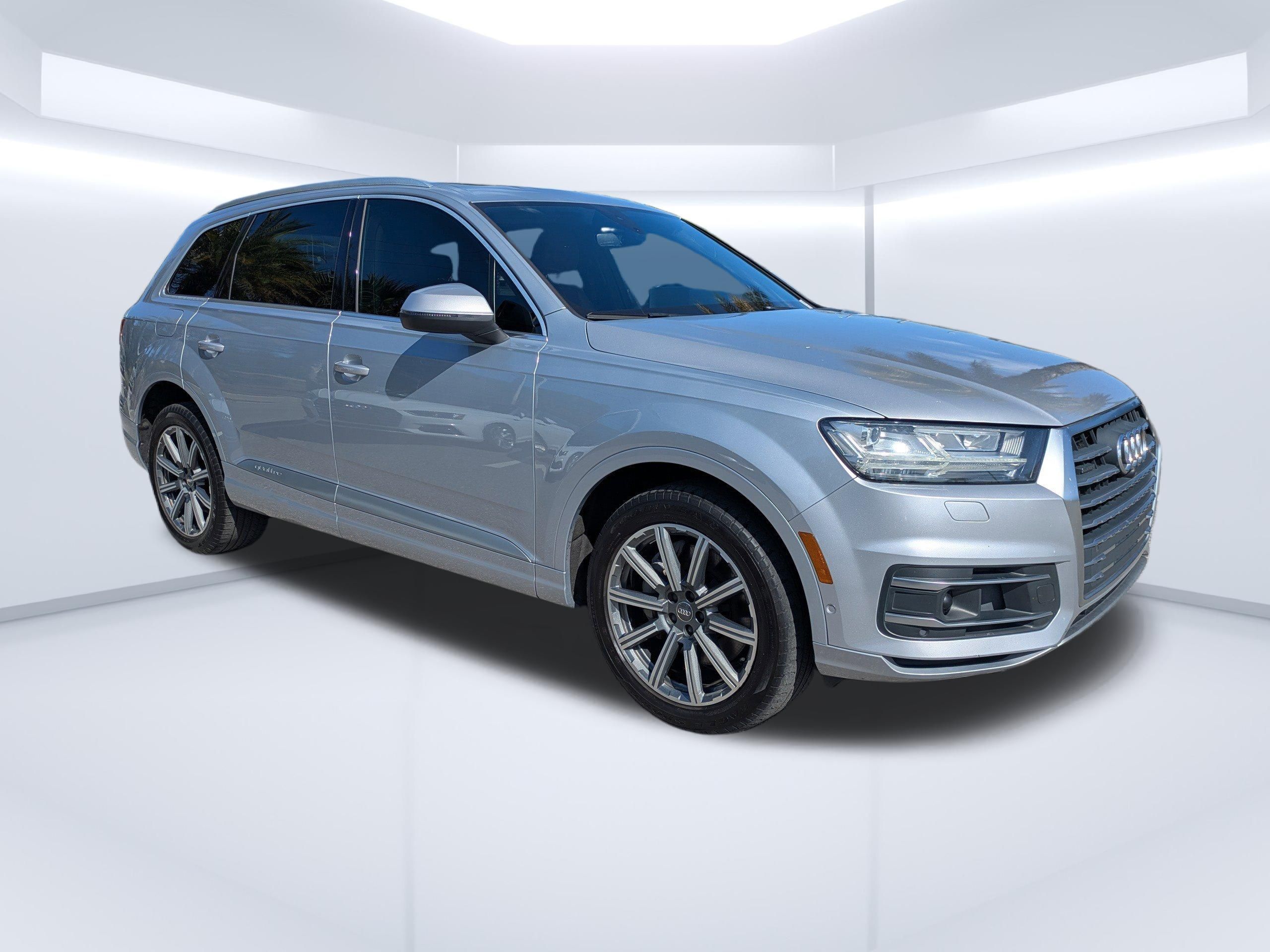 Florett Silver Metallic 2019 Audi Q7 55 TFSI quattro Premium Plus SUV / Crossover All-Wheel Drive 8-Speed Automatic