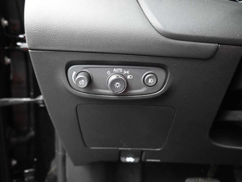 2022 Buick Encore GX Select Black at Community Kia