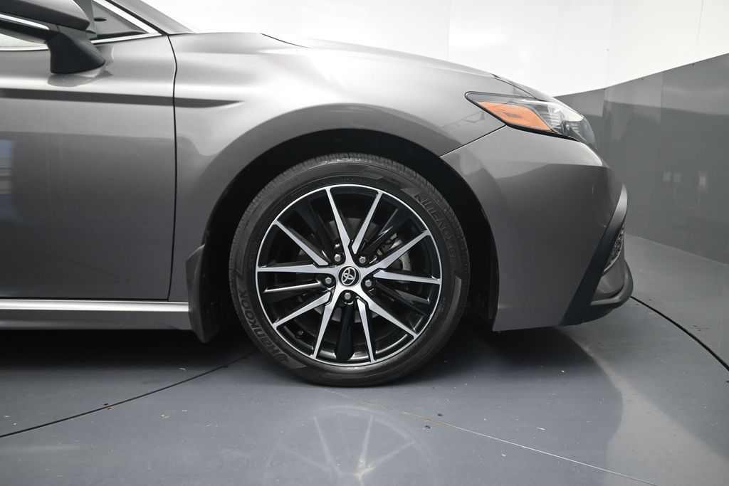 2023 Toyota Camry Hybrid SE - 5