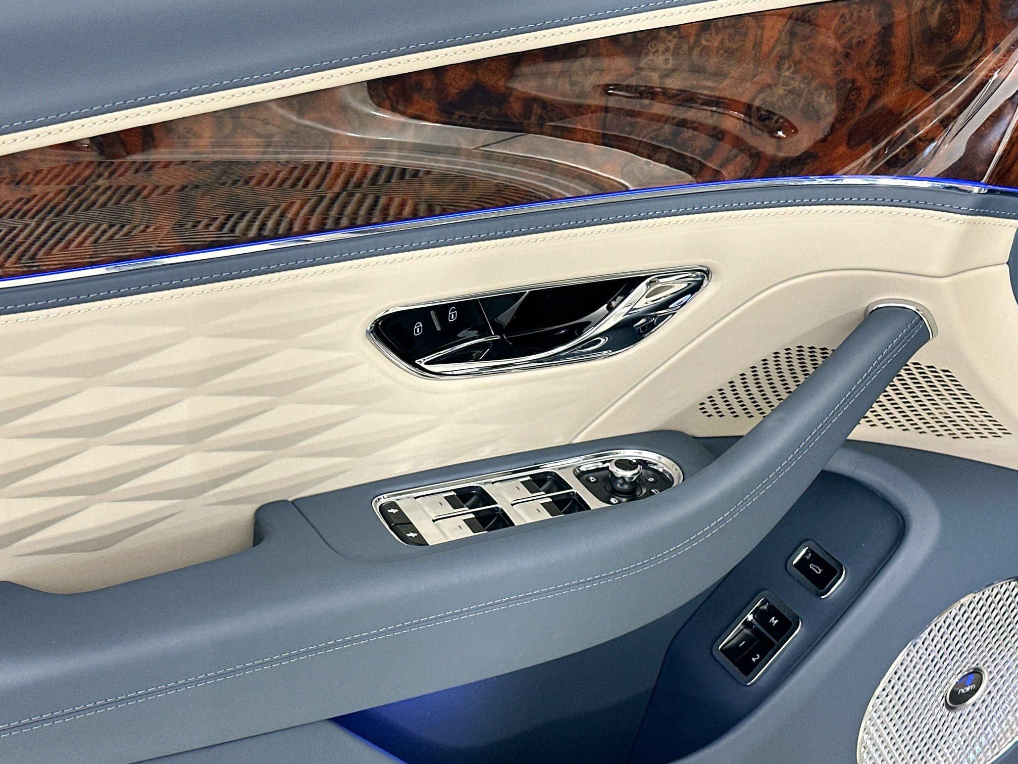 used 2022 Bentley Flying Spur car