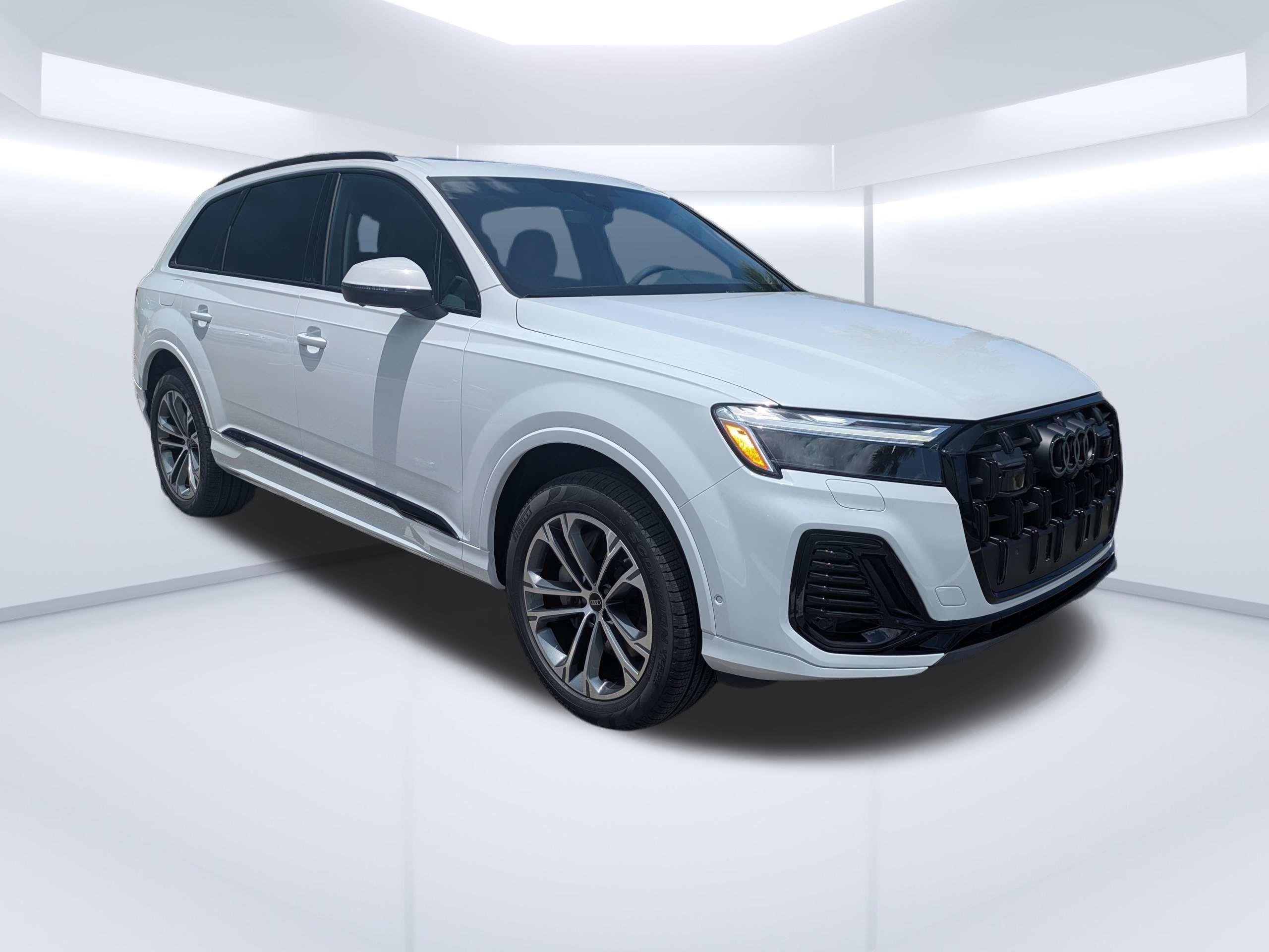 2026 Audi Q7 45 Premium quattro Tiptronic's photo