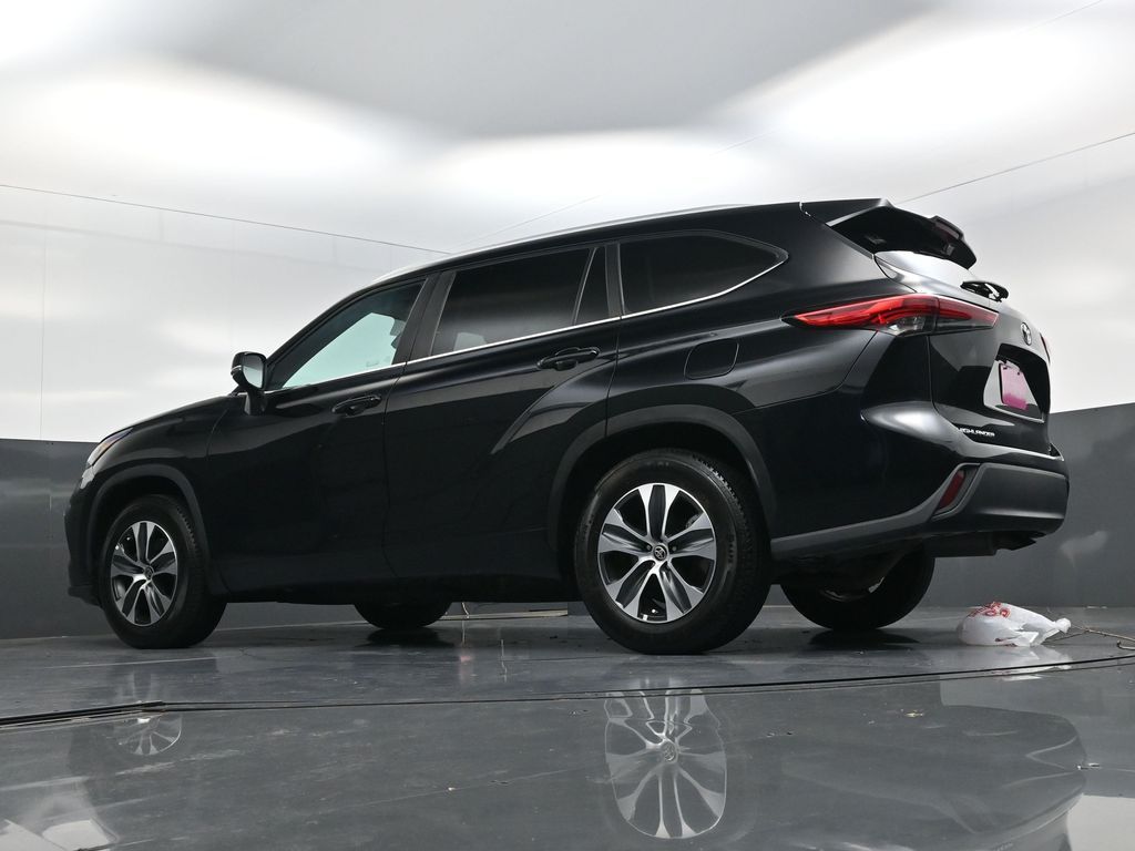 2023 Toyota Highlander XLE Black at Classic Elite Chevrolet Sugar Land