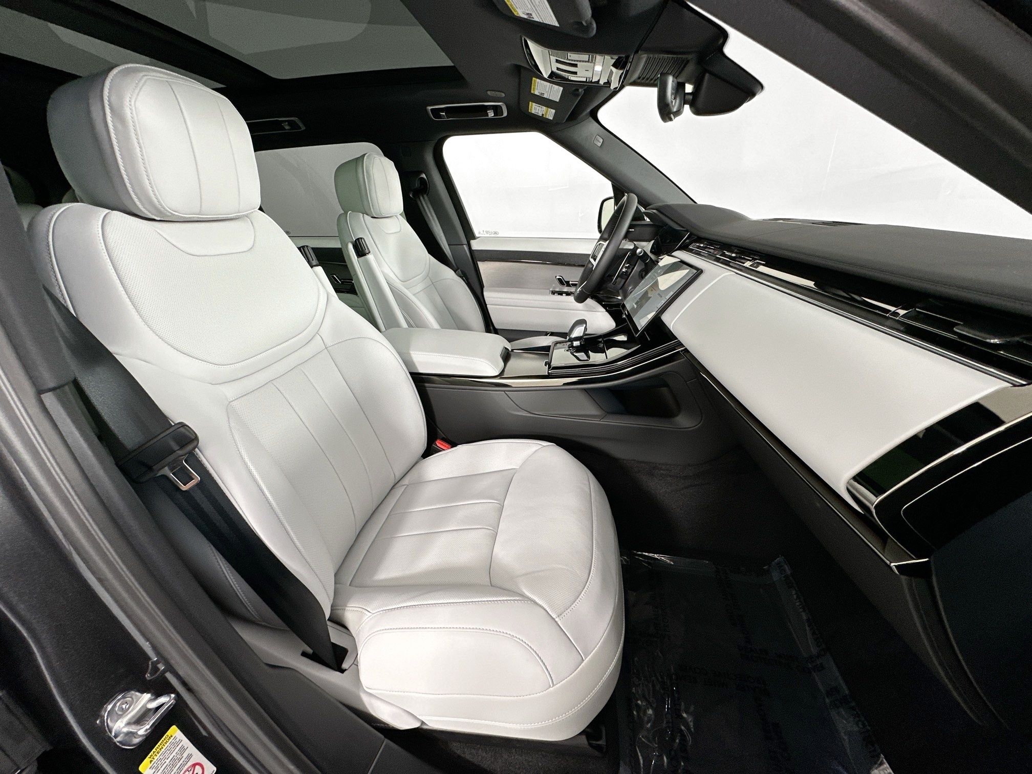 new 2026 Land Rover Range Rover Sport car, priced at $88,570
