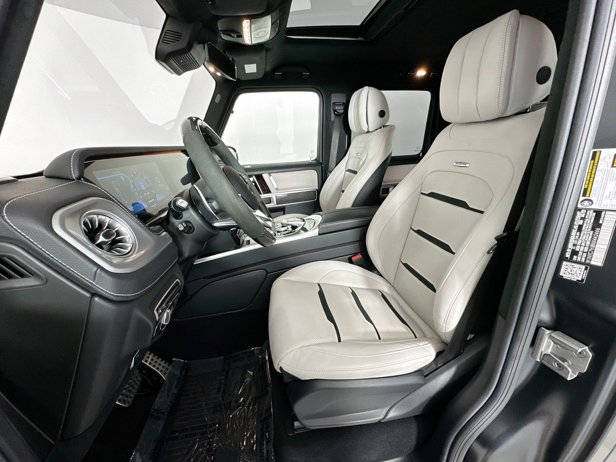 used 2022 Mercedes-Benz G-Class car, priced at $198,998