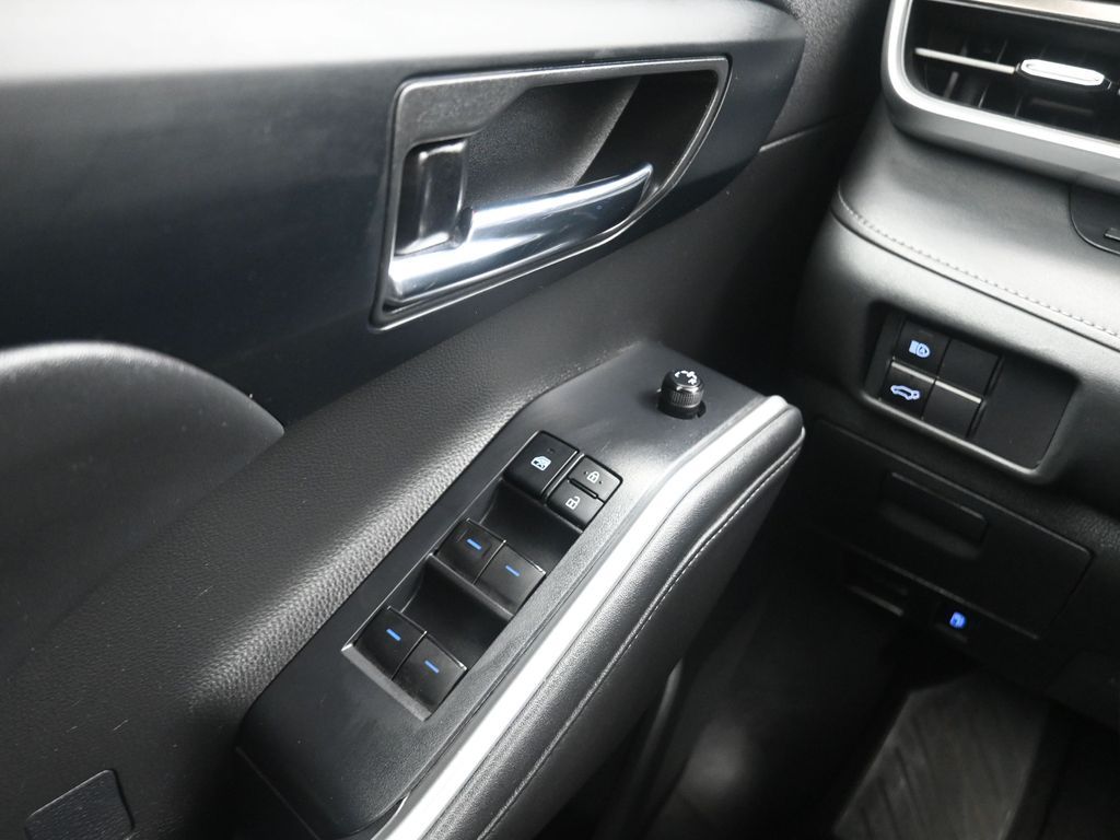 2022 Toyota Highlander XLE Gray at Gullo Toyota