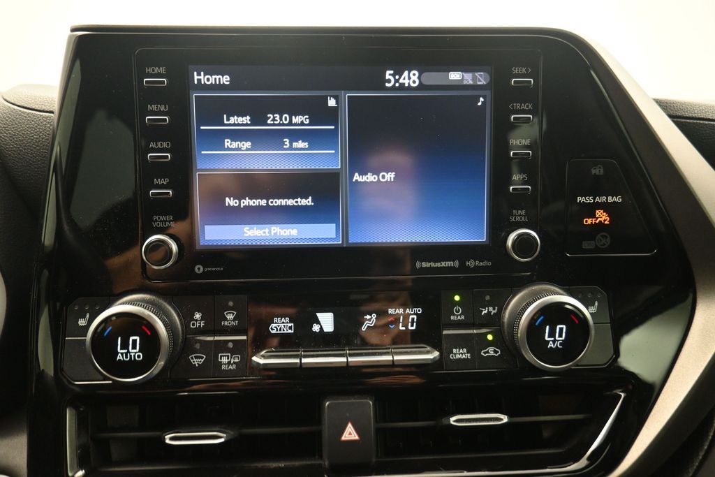 2020 Toyota Highlander XLE White at Emmons Autoplex