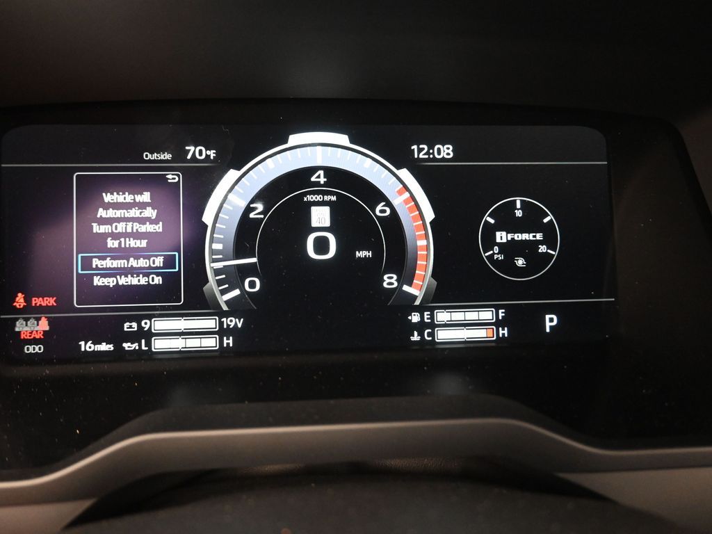 2026 Toyota Tundra Platinum - 9