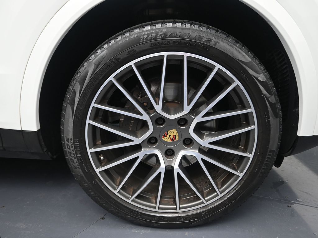 2020 Porsche Cayenne Coupe Base - 4