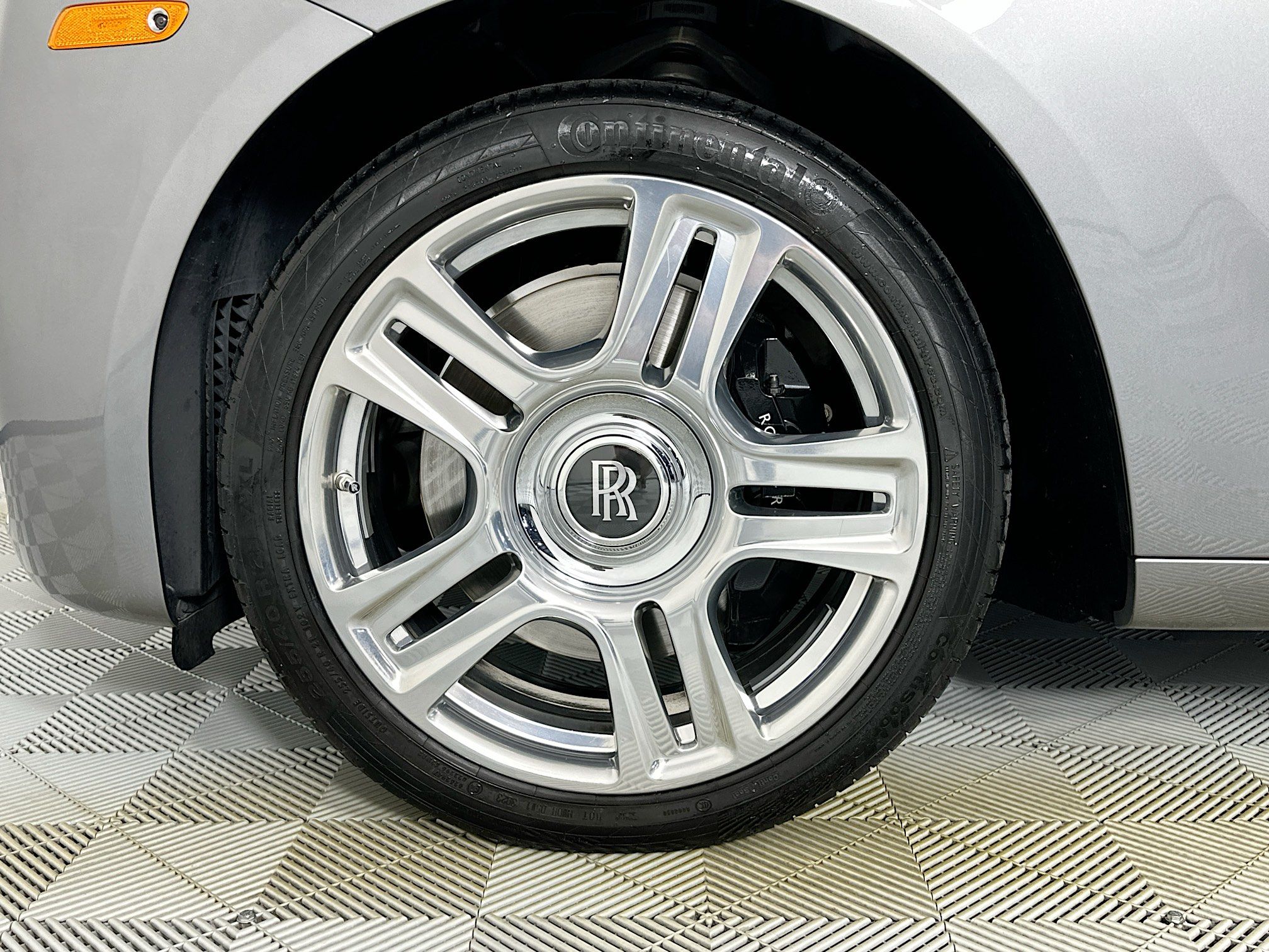 used 2016 Rolls-Royce Ghost car, priced at $149,998