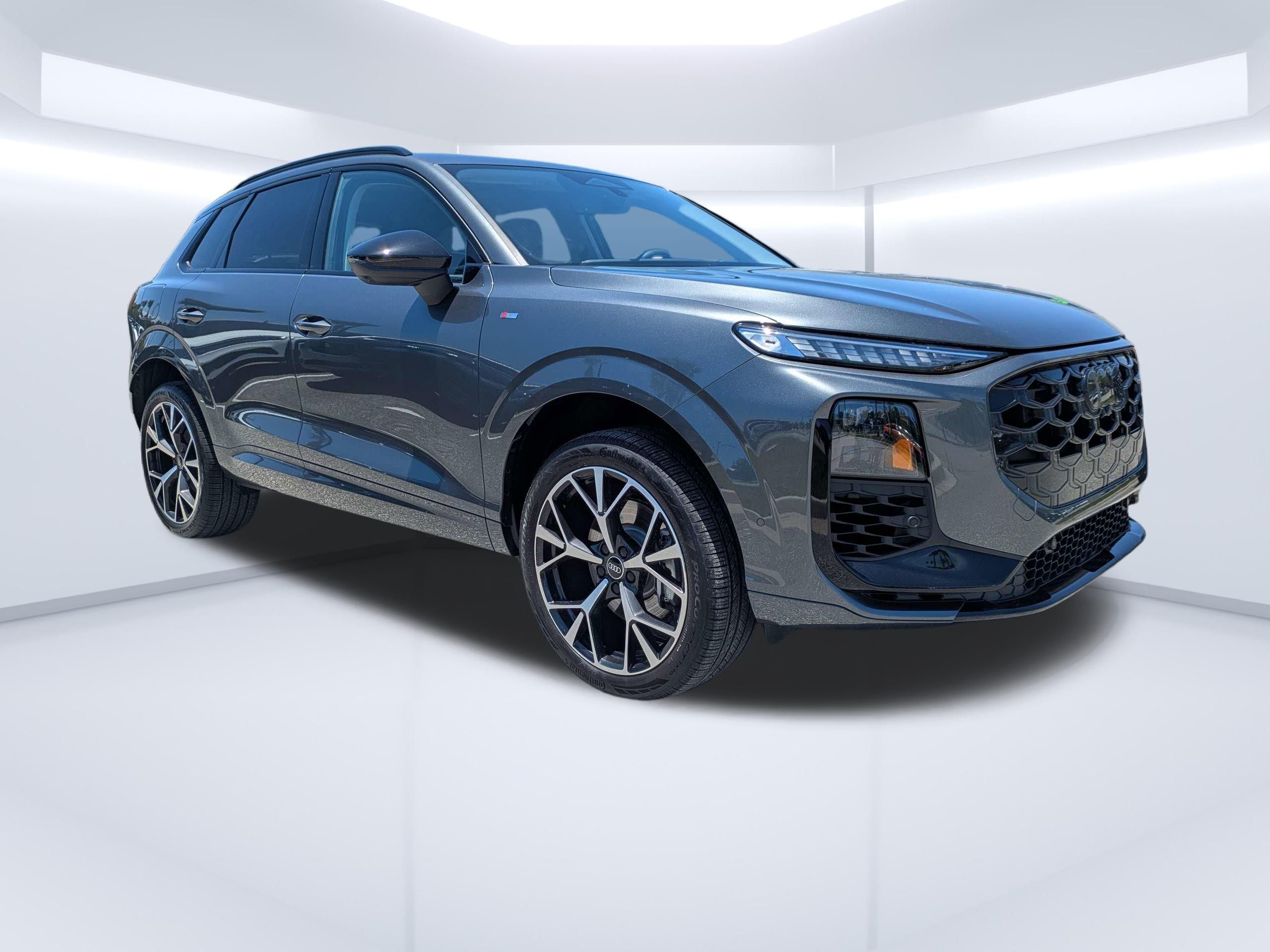 2026 Audi Q3 S line quattro's photo